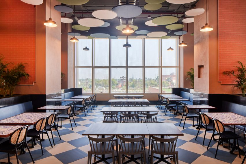 ITC Green Centre by Morphogenesis