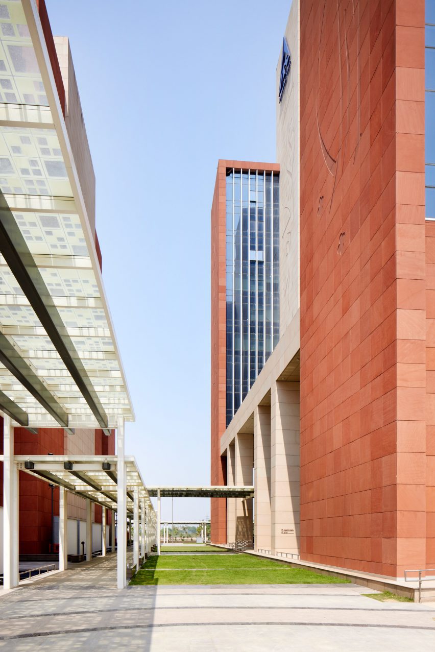 ITC Green Centre by Morphogenesis