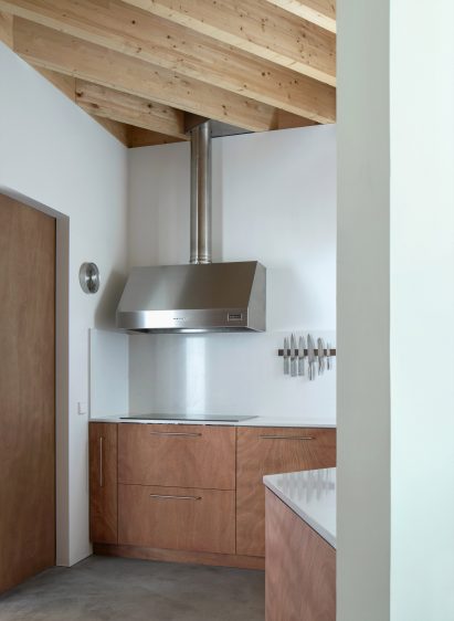 Kitchen interior of Casa 144º by Jaime Prous Architects and Pineda & Monedero