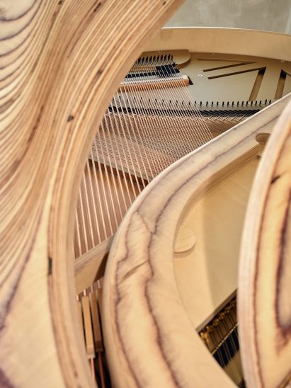 Close-up of the inside of the piano