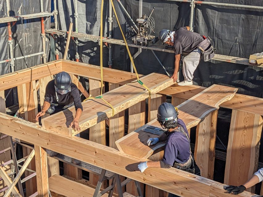 Construction of Live Sawn House by ICADA
