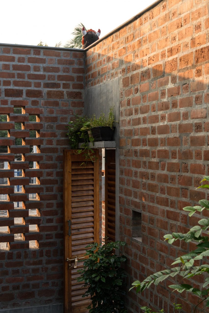 The Threshold House by Madras Spaces