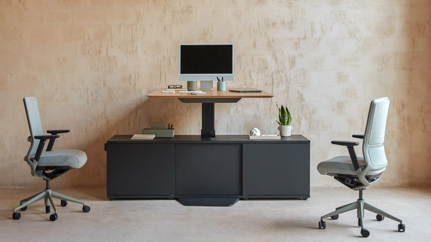Menssula sit-stand work tables by Actiu