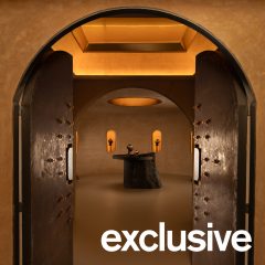 Parinamah Architects references temple architecture at Indian jewellery store
