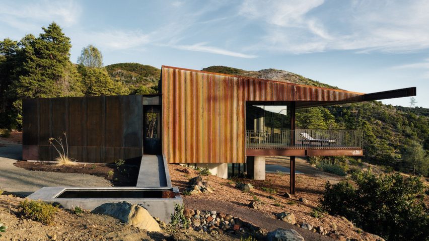 Pine Flat Residence in California by Faulkner Architects