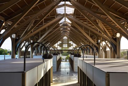 Interior of a market in Colombia by TARQ Studio