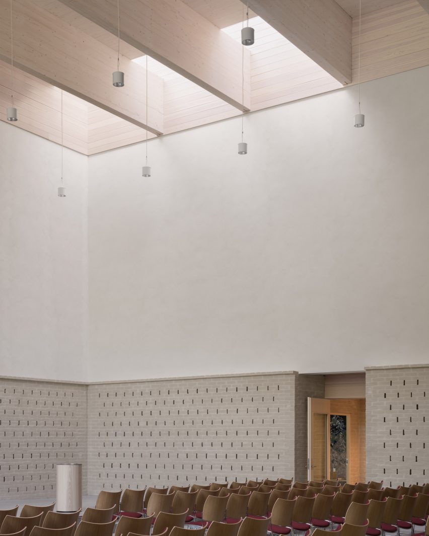 Sædalen Kirke church by Koht Arkitekter