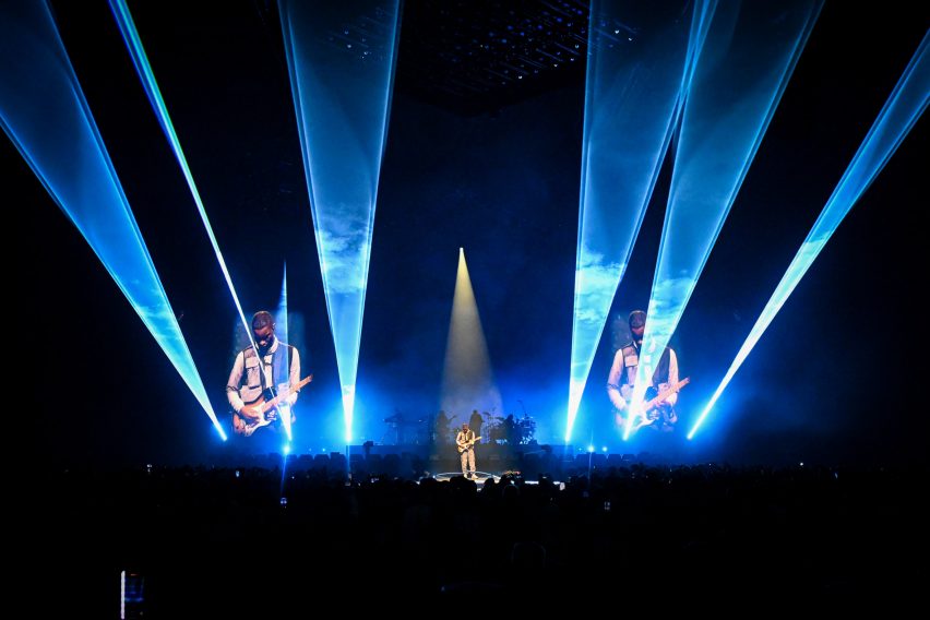 Dave set by Stufish