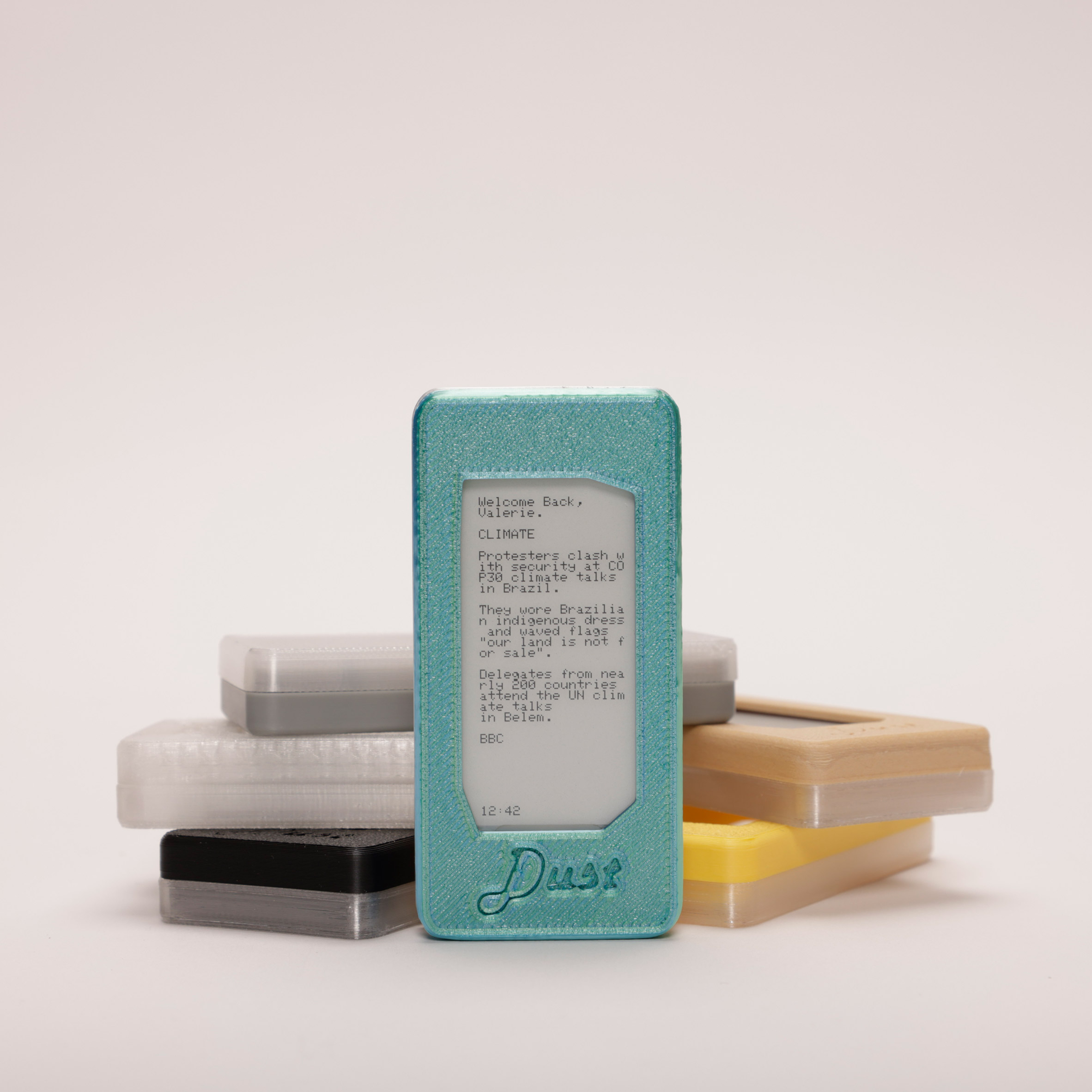 Photo of the Dust Media news device