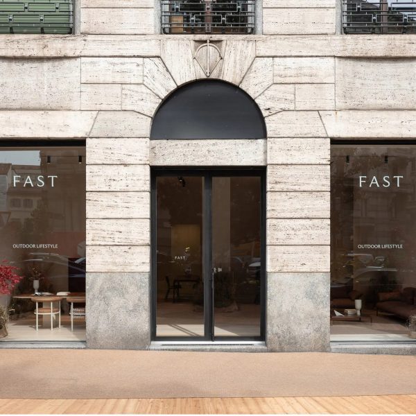 Photo of Fast shop window