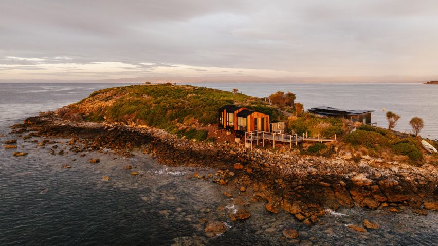 Picnic Island Cabin by Align Architecture & Interiors