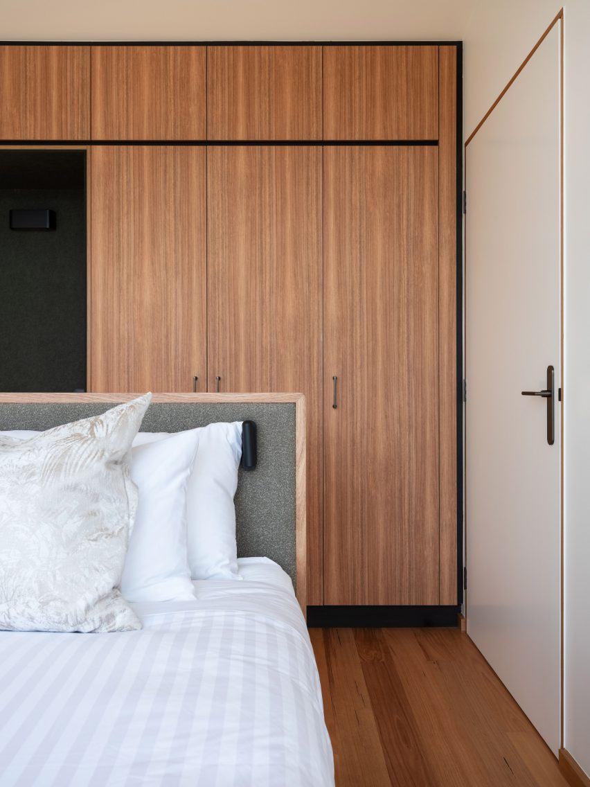 Picnic Island Cabin by Align Architecture & Interiors