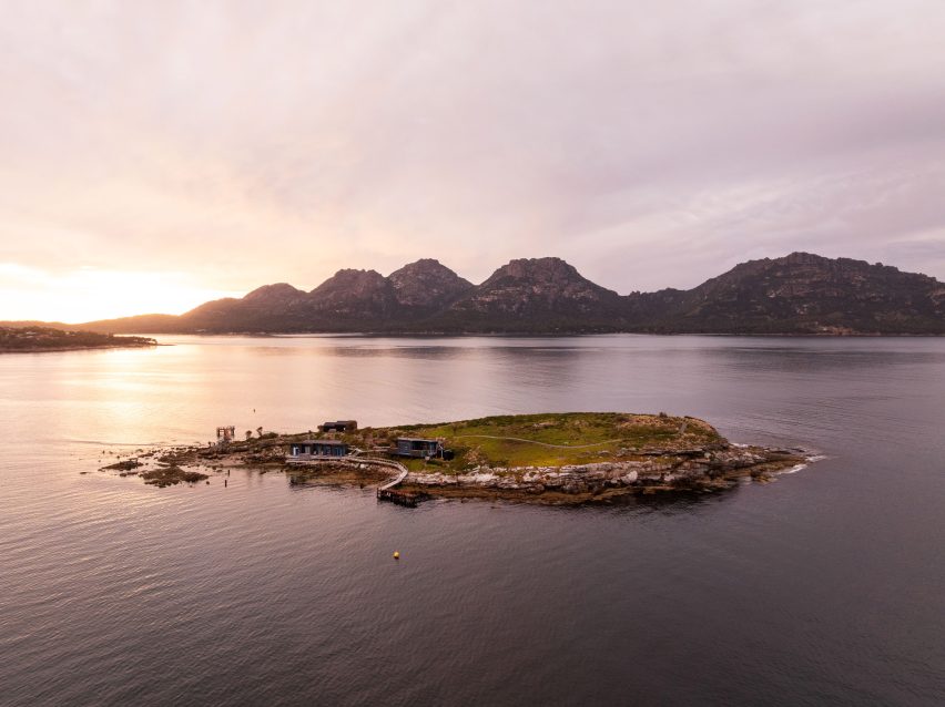 Picnic Island Cabin by Align Architecture & Interiors