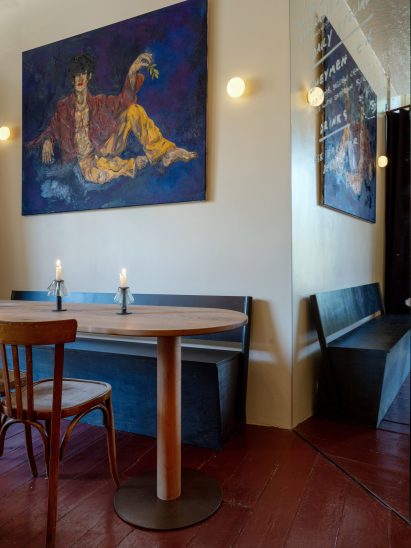 Classic bentwood bistro chairs