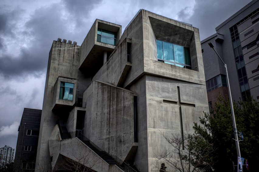 The Closest Church, Seoul, by Kwak Hee-soo 