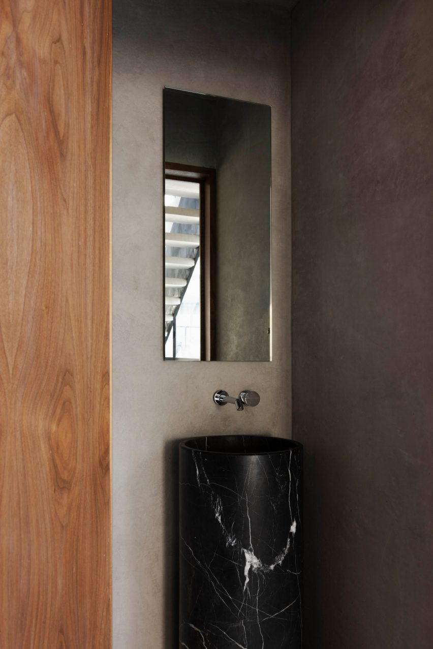 Brutalist penthouse by Barde vanVoltt