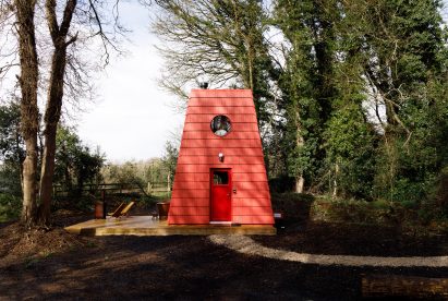 Cucu cabin in Ireland by Studio Bucky