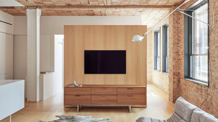 Cullerton Residence by Vladimir Radutny Architects
