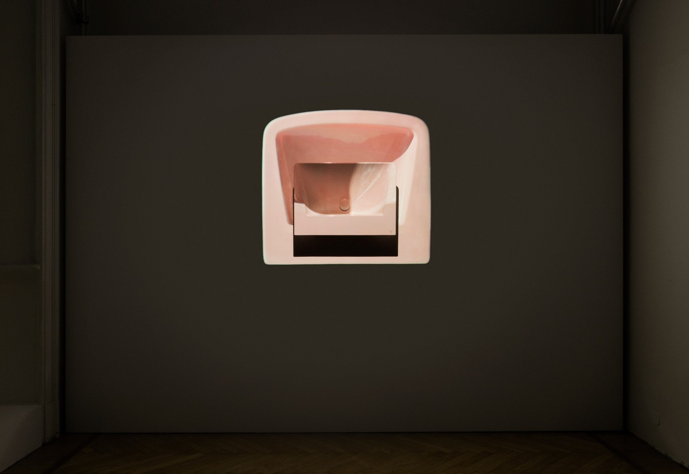 Single basin displayed inside a square wall niche