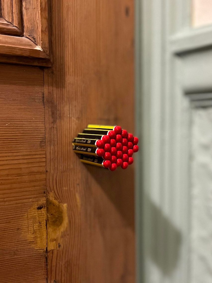 Pencil door knob