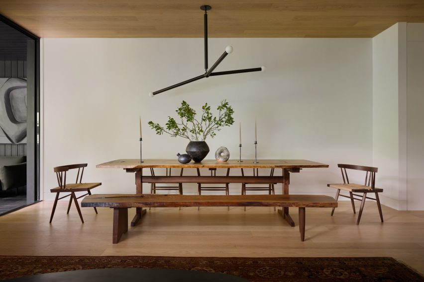 House in Amagansett by Khanna Schultz