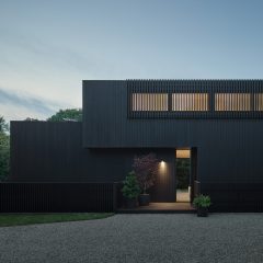 House in Amagansett by Khanna Schultz