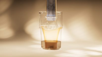Cutaway view of the UltraClean bucket showing separation of clean and dirty water