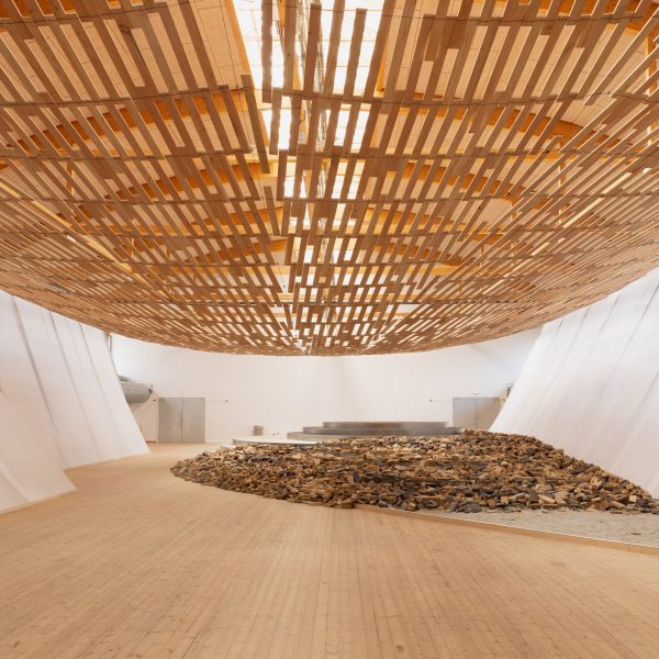 Wood-and-brick Earth / Tree installation