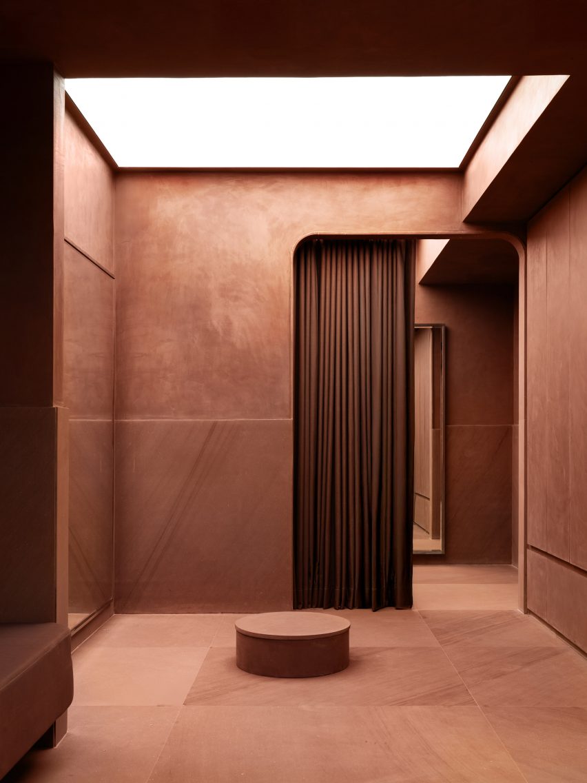 Geetanjali Salon
