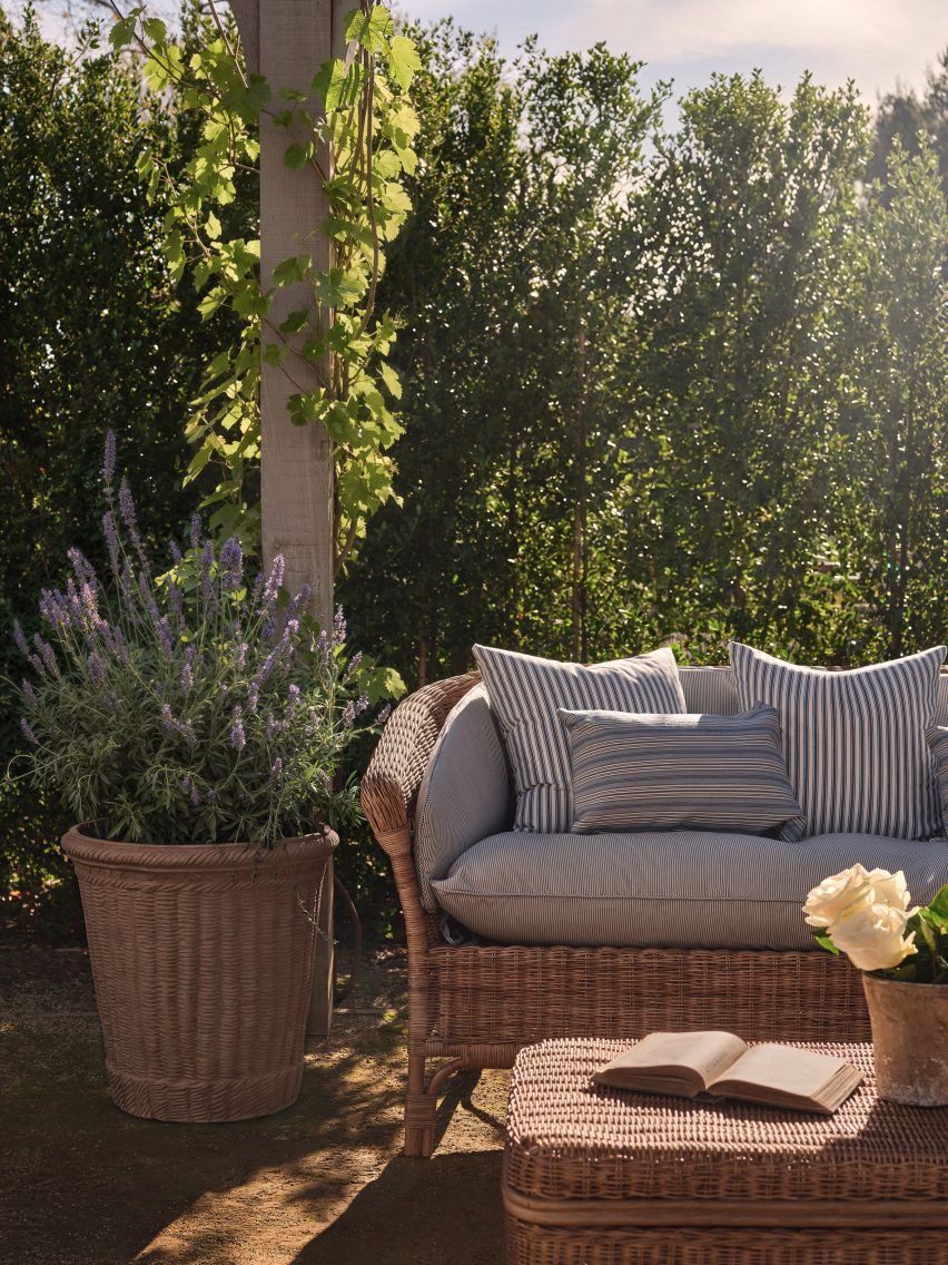 Pamela Anderson Olive Ateliers