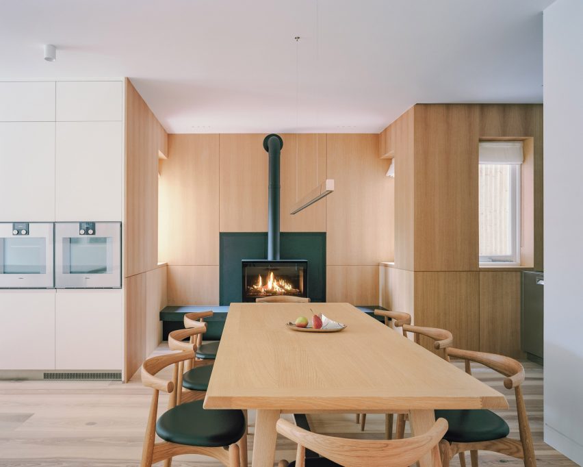 Panoramic House by Mata Architects