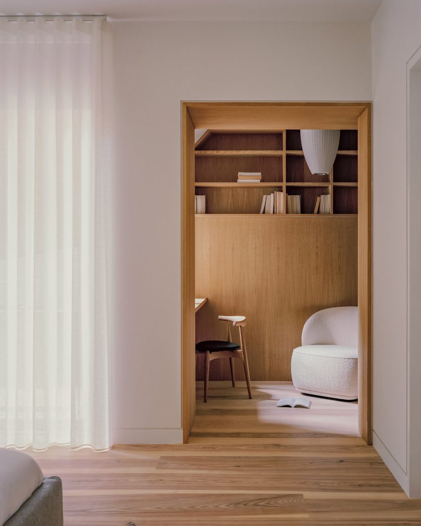 Panoramic House by Mata Architects
