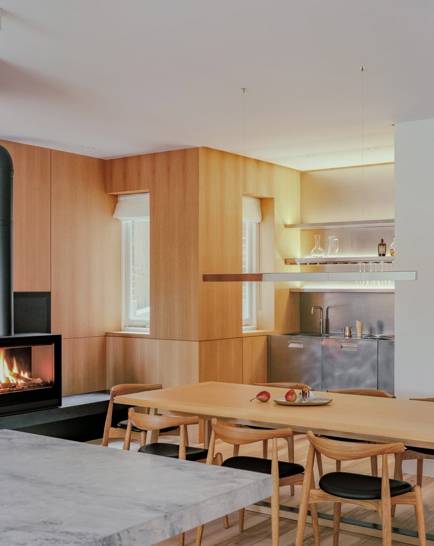 Panoramic House by Mata Architects