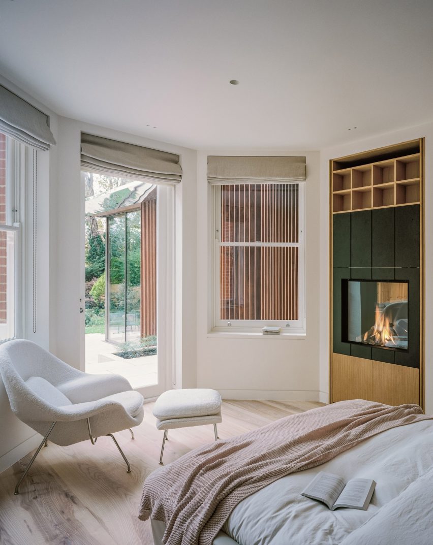 Panoramic House by Mata Architects