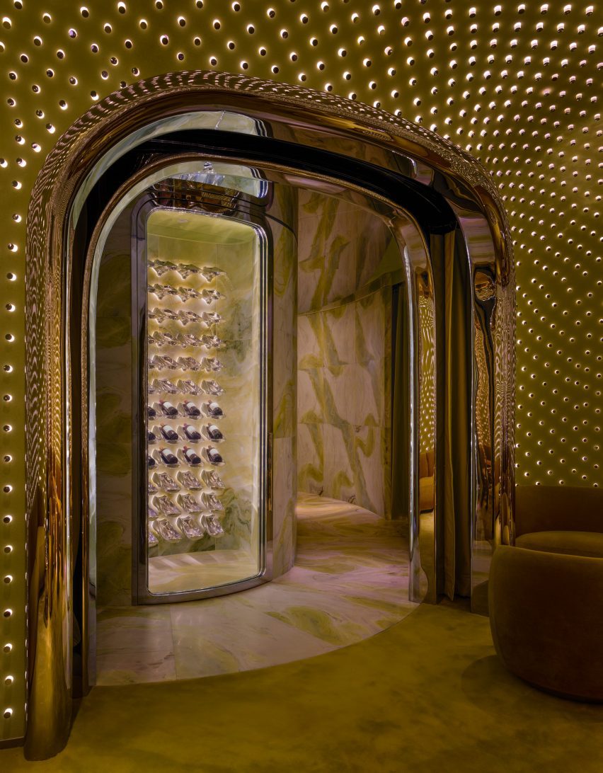 Peridot Bar by Studio Paolo Ferrari