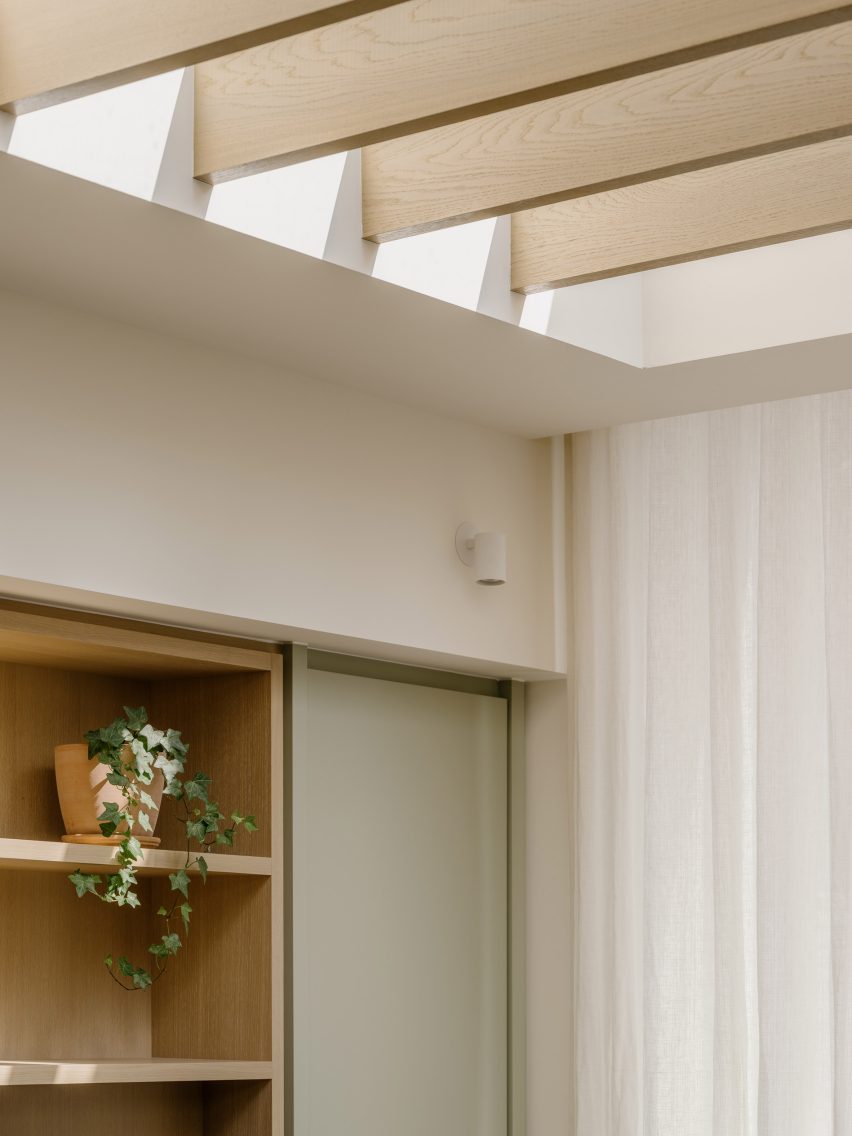 Ribbon House by Will Gamble Architects