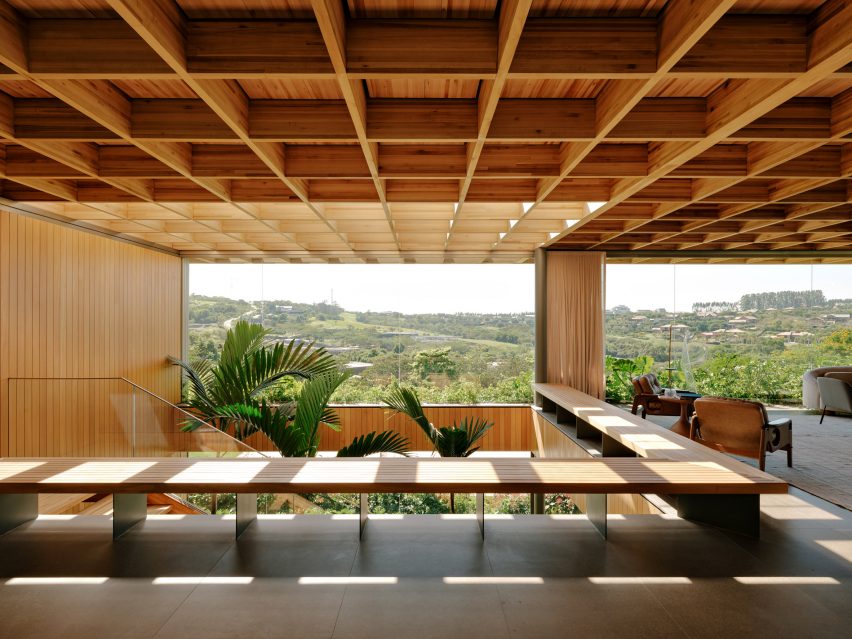 Casa Colmeia by Sabella Arquitetura