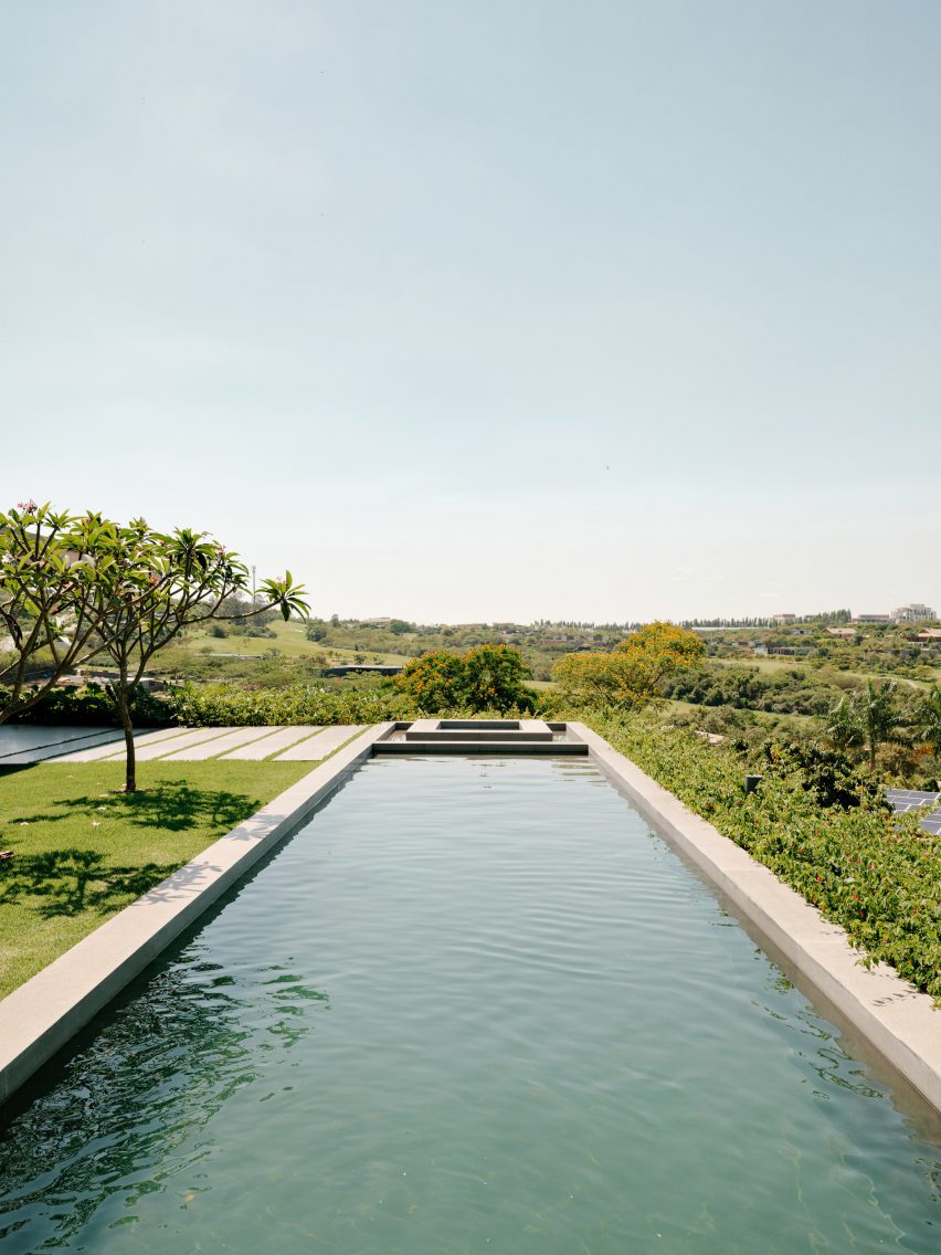 Casa Colmeia by Sabella Arquitetura
