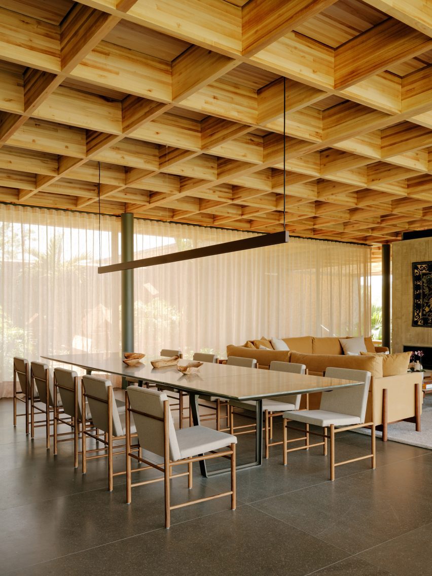 Casa Colmeia by Sabella Arquitetura