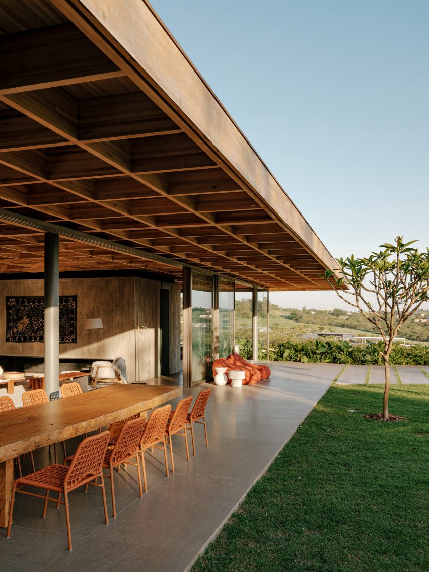 Casa Colmeia by Sabella Arquitetura
