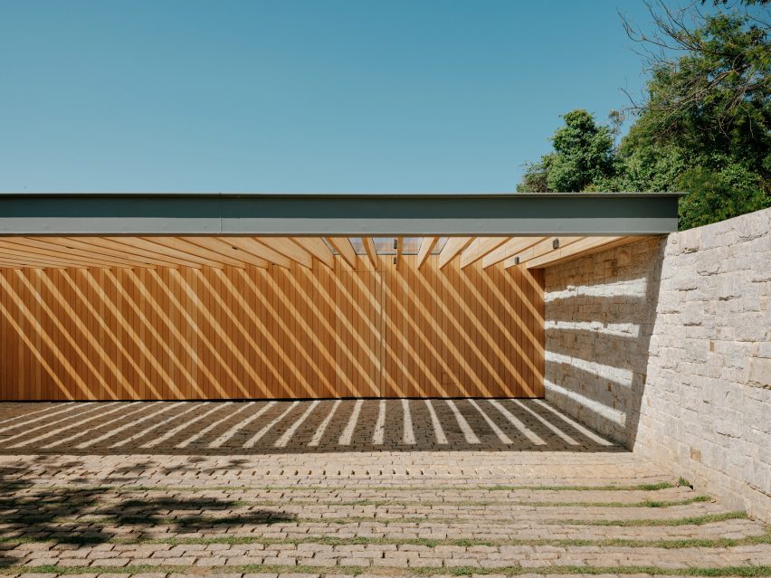 Casa Colmeia by Sabella Arquitetura