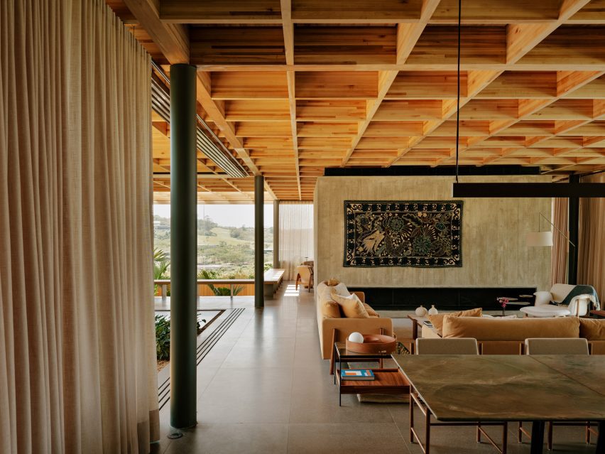 Casa Colmeia by Sabella Arquitetura