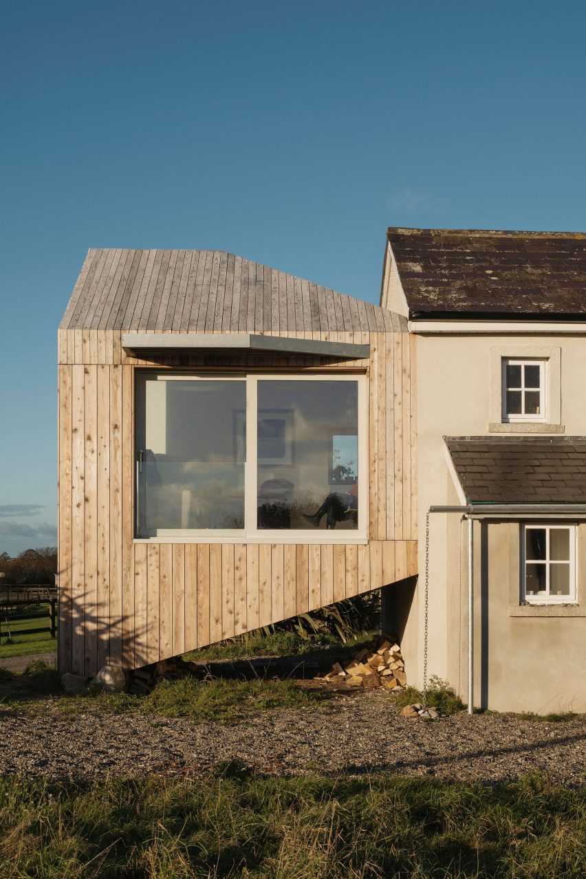 Seagull Cottage by Architectural Farm