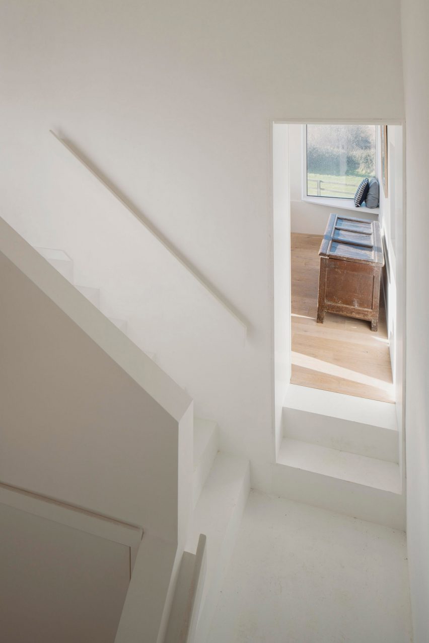 Seagull Cottage by Architectural Farm
