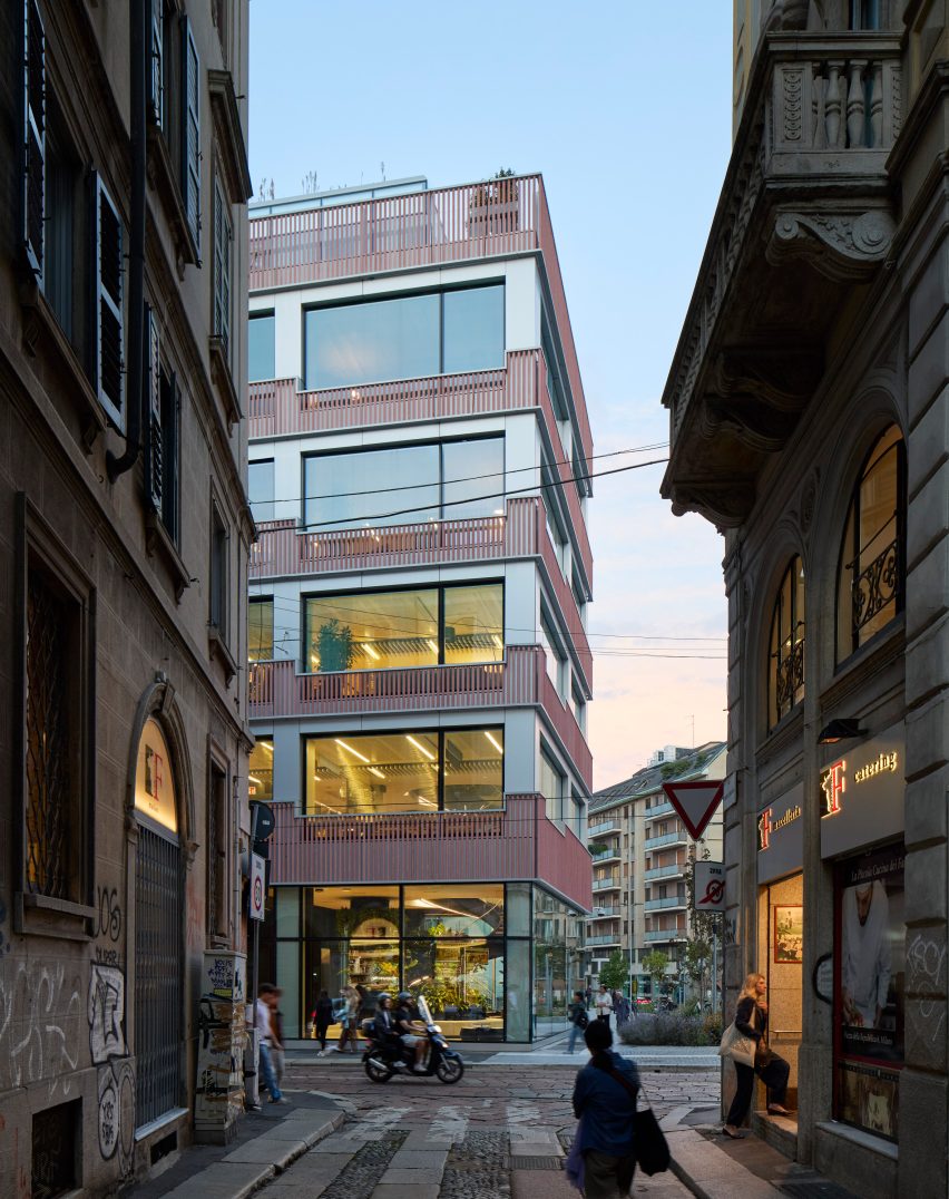 Corso Italia 23 by SOM