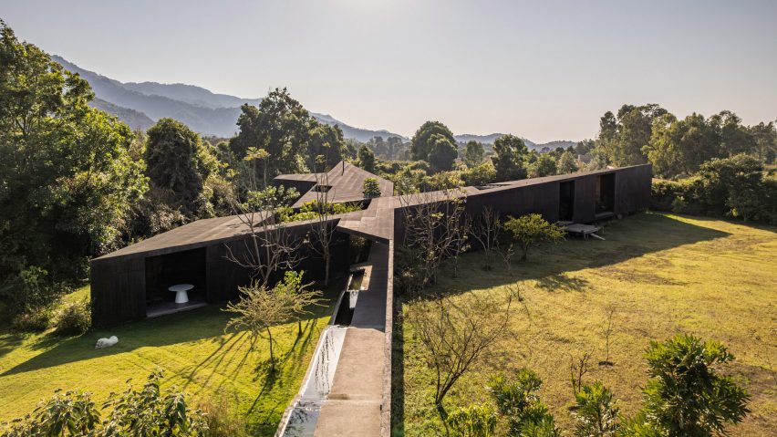 Casa Mavra by Taller Alberto Calleja