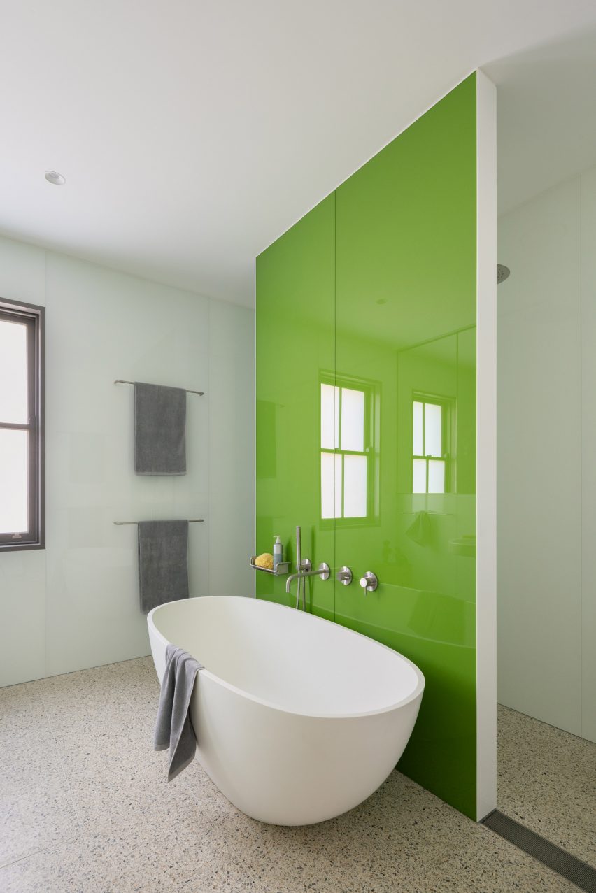 Green glass backed bathroom