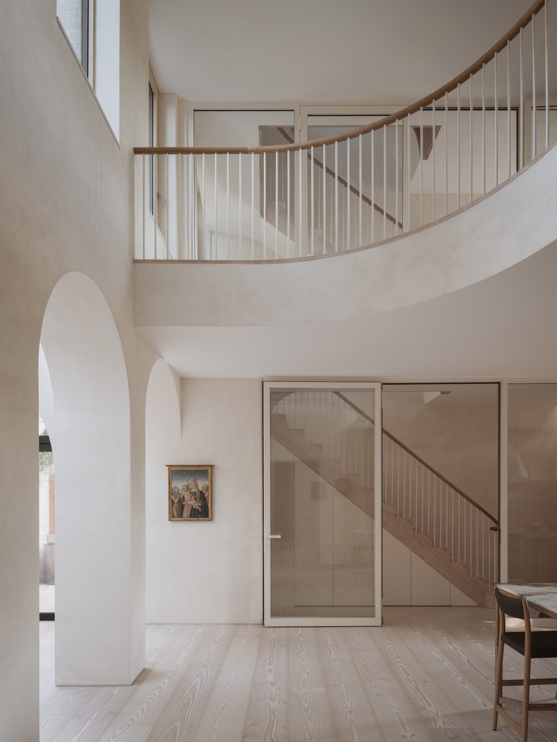 West London extension with arches and columns, Dezeen comments update