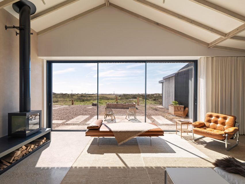 Westview Cottage by Hollaway Studio