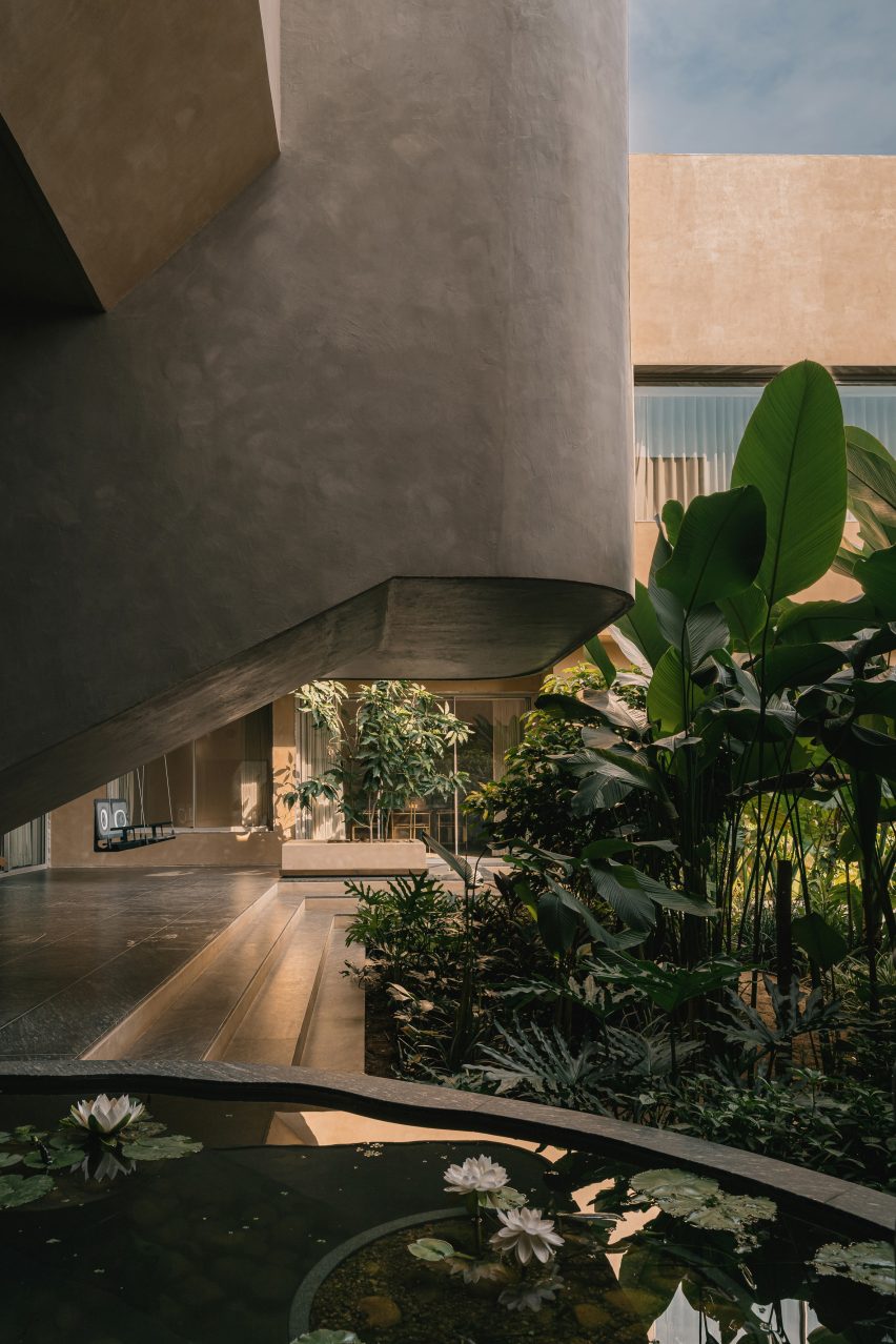Amaltash residence by Design ni Dukaan